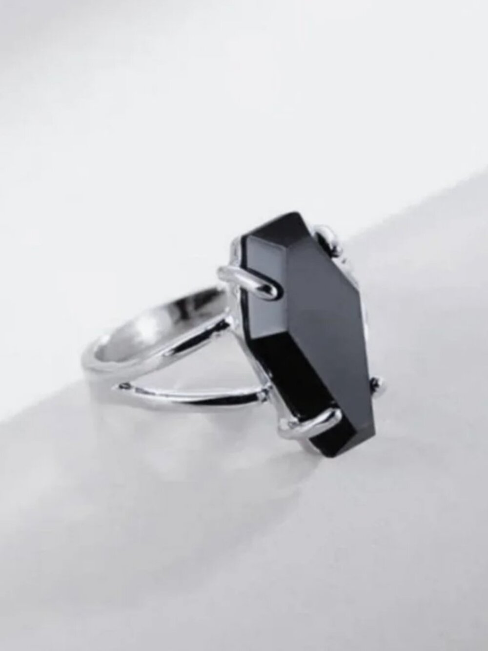 🧿 3 for $33 🧿 Romantic Gothic Black Coffin-Style Ring